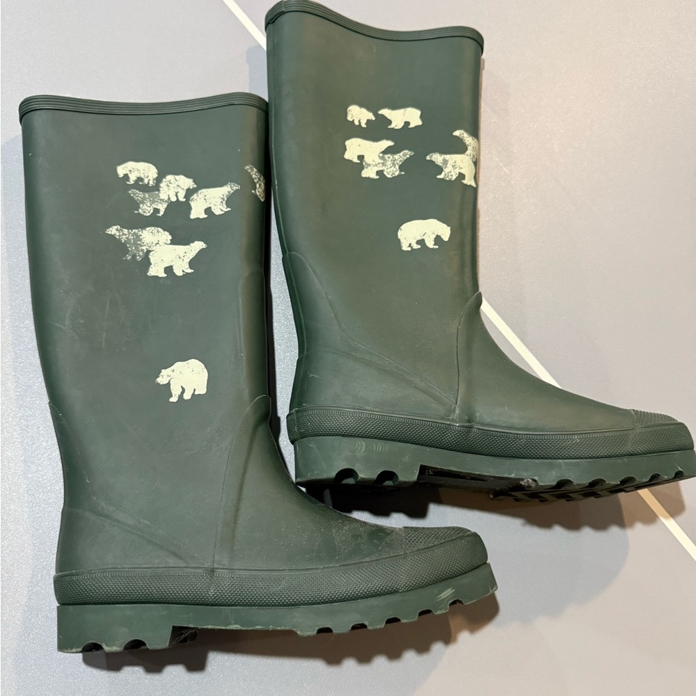 J.Crew Green Polar Bear Rain Boots.